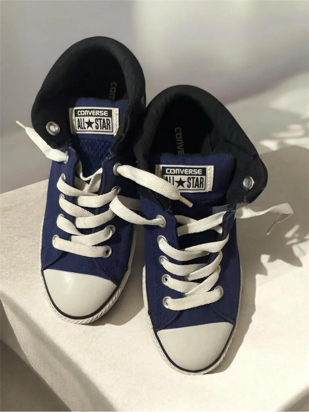 Converse Chuck Taylor All Star Size 5 1/2 Junior Tennis Shoe Blue Navy Black